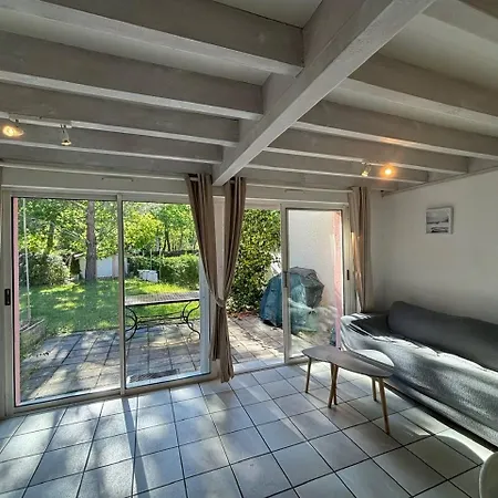 Maison Mitoyenne En Duplex Avec Jardin Proche דירה